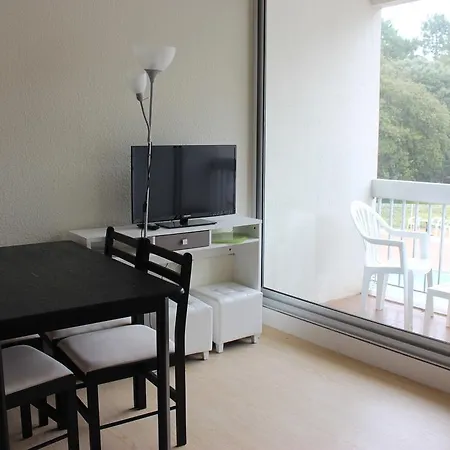 Apartament Cosy Dans *
